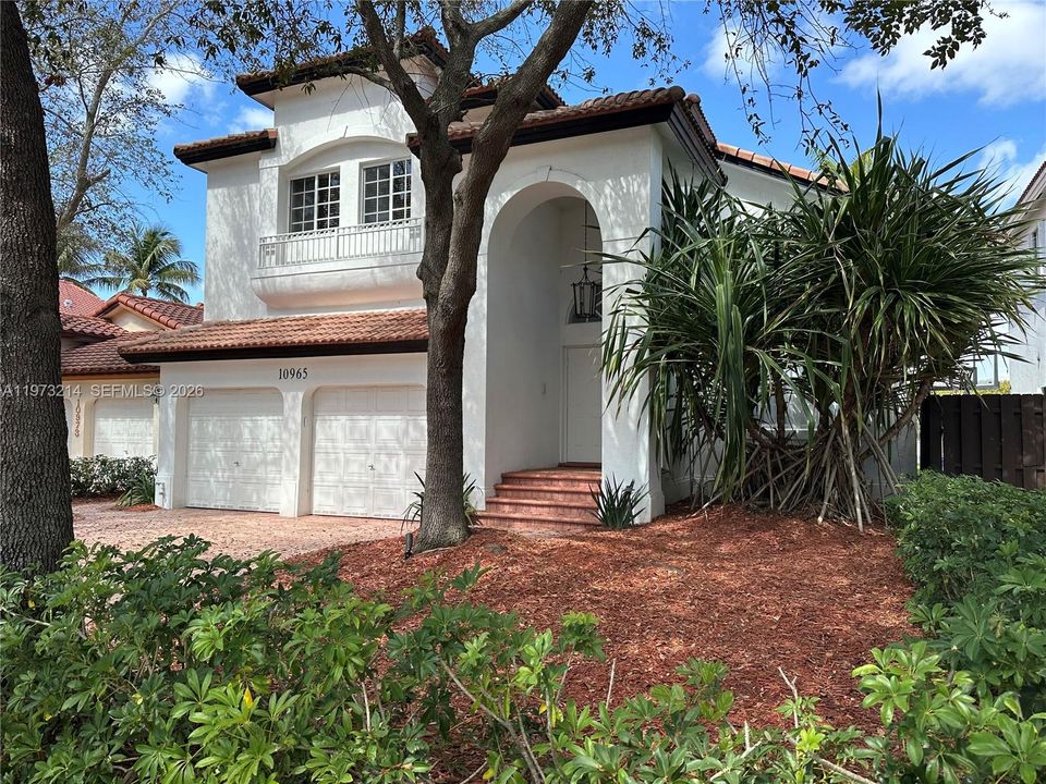 Active With Contract: $1,350,000 (4 beds, 3 baths, 2401 Square Feet)