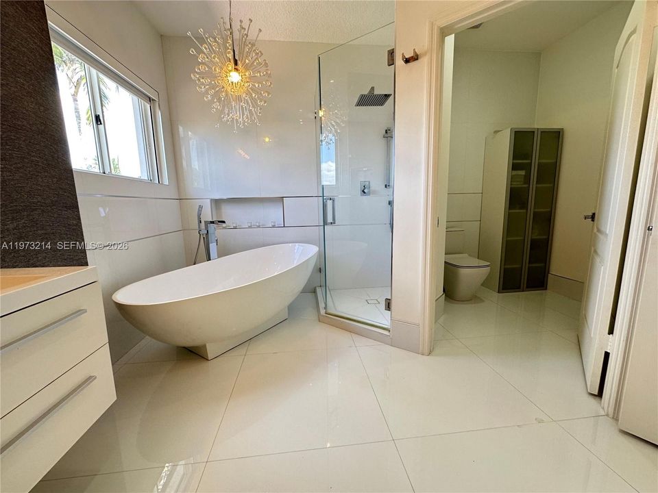 Active With Contract: $1,350,000 (4 beds, 3 baths, 2401 Square Feet)