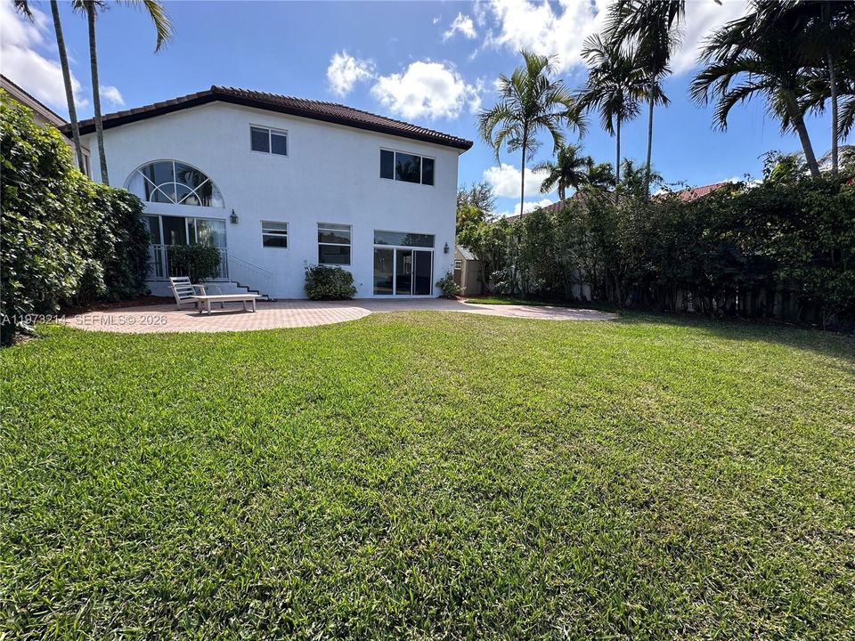 Active With Contract: $1,350,000 (4 beds, 3 baths, 2401 Square Feet)