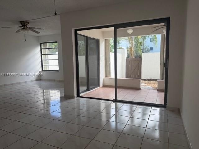 Activo con contrato: $265,500 (1 camas, 1 baños, 980 Pies cuadrados)