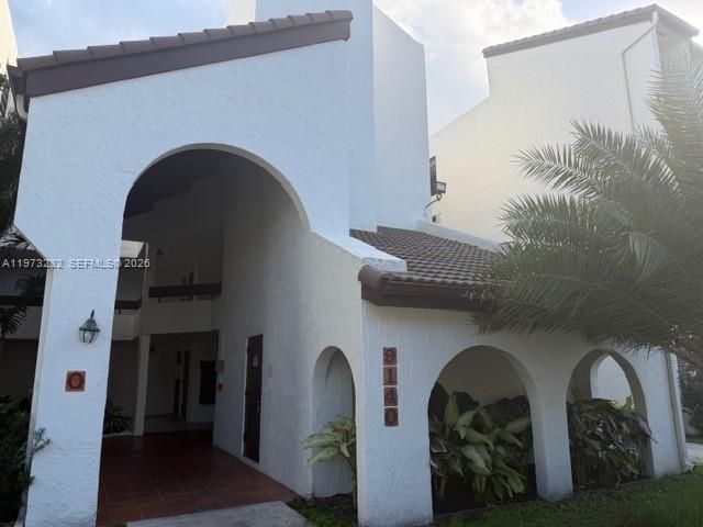 Activo con contrato: $265,500 (1 camas, 1 baños, 980 Pies cuadrados)