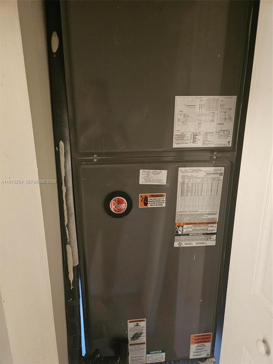 En Venta: $354,900 (3 camas, 1 baños, 1152 Pies cuadrados)