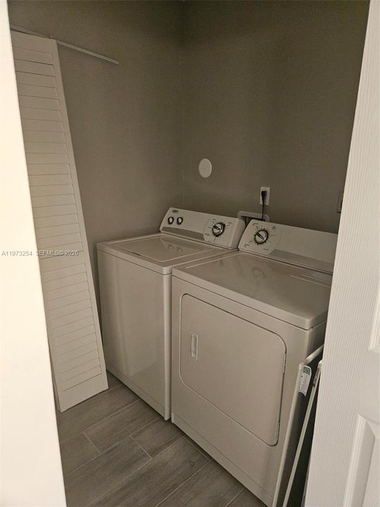 En Venta: $354,900 (3 camas, 1 baños, 1152 Pies cuadrados)