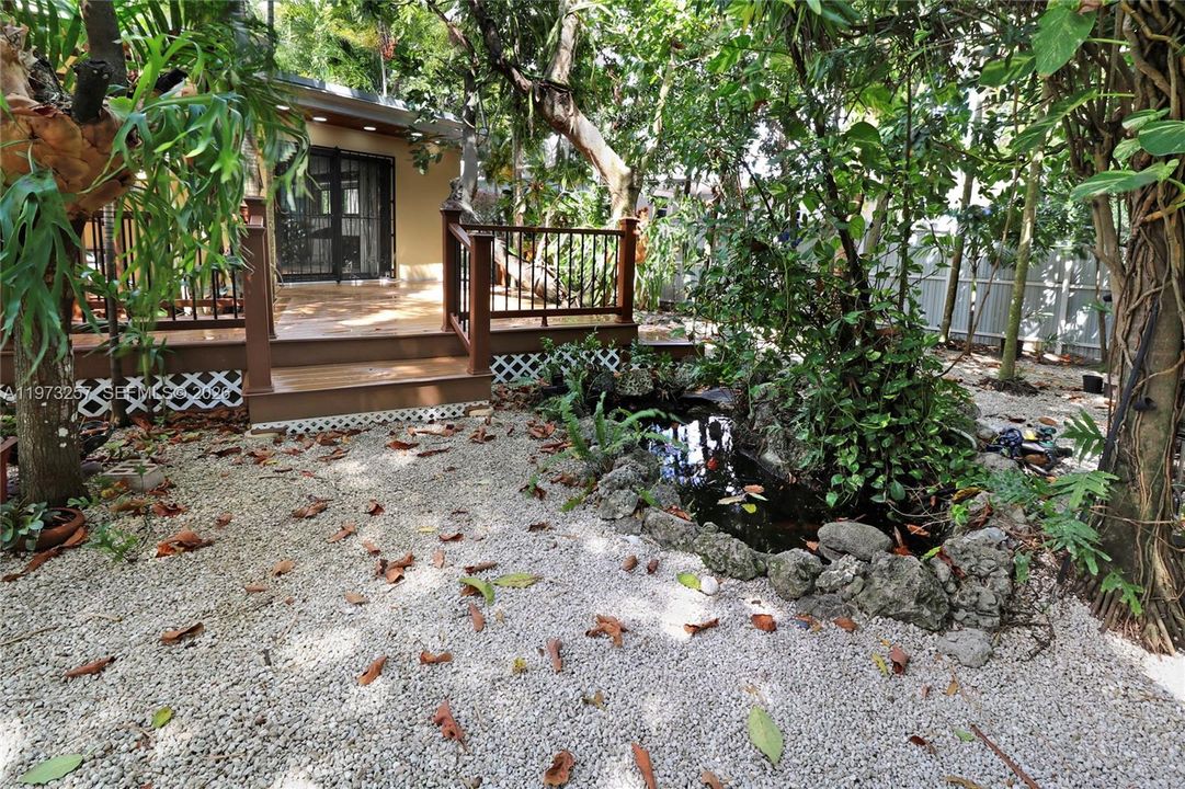 For Sale: $805,000 (3 beds, 2 baths, 1578 Square Feet)