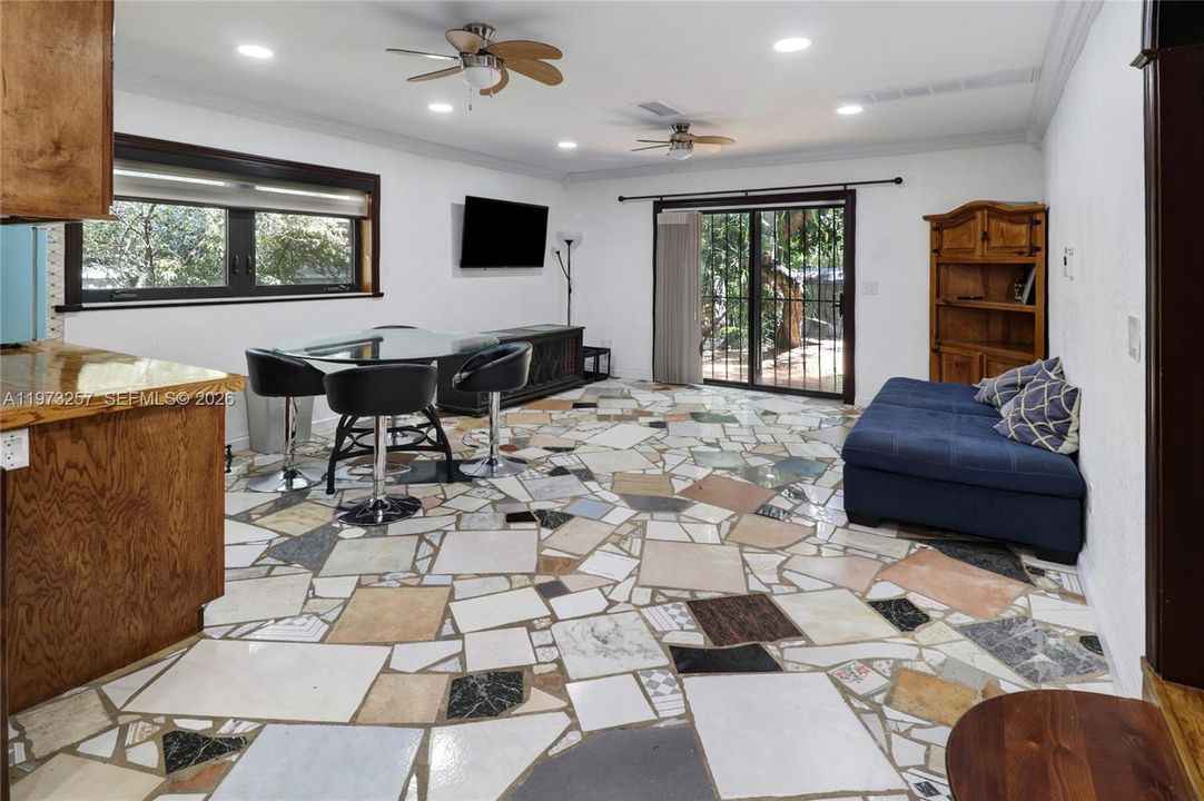 For Sale: $805,000 (3 beds, 2 baths, 1578 Square Feet)