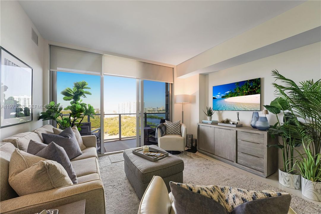 For Sale: $495,000 (1 beds, 2 baths, 937 Square Feet)