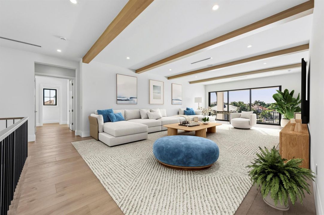 STAGED LOFT