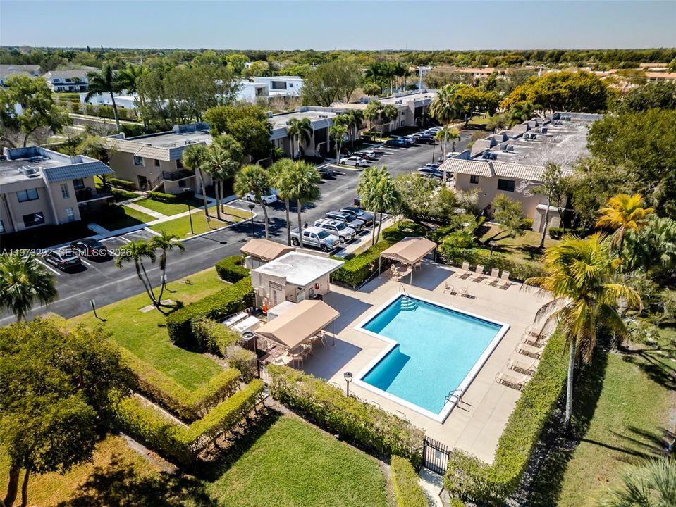 Active With Contract: $2,750 (2 beds, 2 baths, 0 Square Feet)