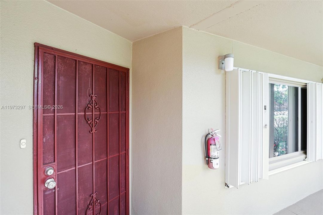 Activo con contrato: $156,000 (1 camas, 1 baños, 1223 Pies cuadrados)