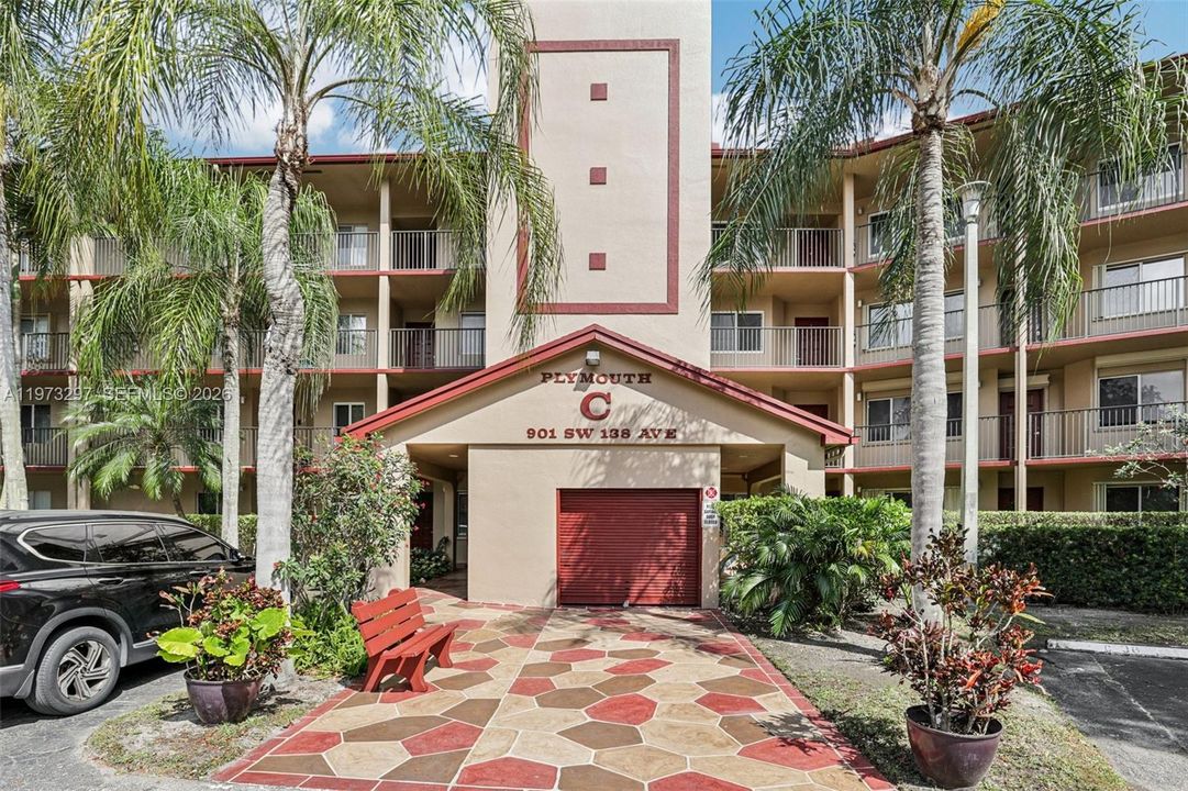 Activo con contrato: $156,000 (1 camas, 1 baños, 1223 Pies cuadrados)