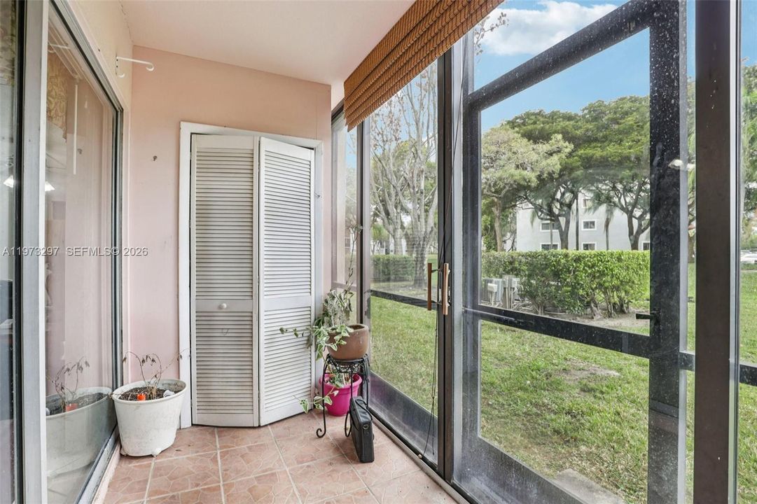 Activo con contrato: $156,000 (1 camas, 1 baños, 1223 Pies cuadrados)