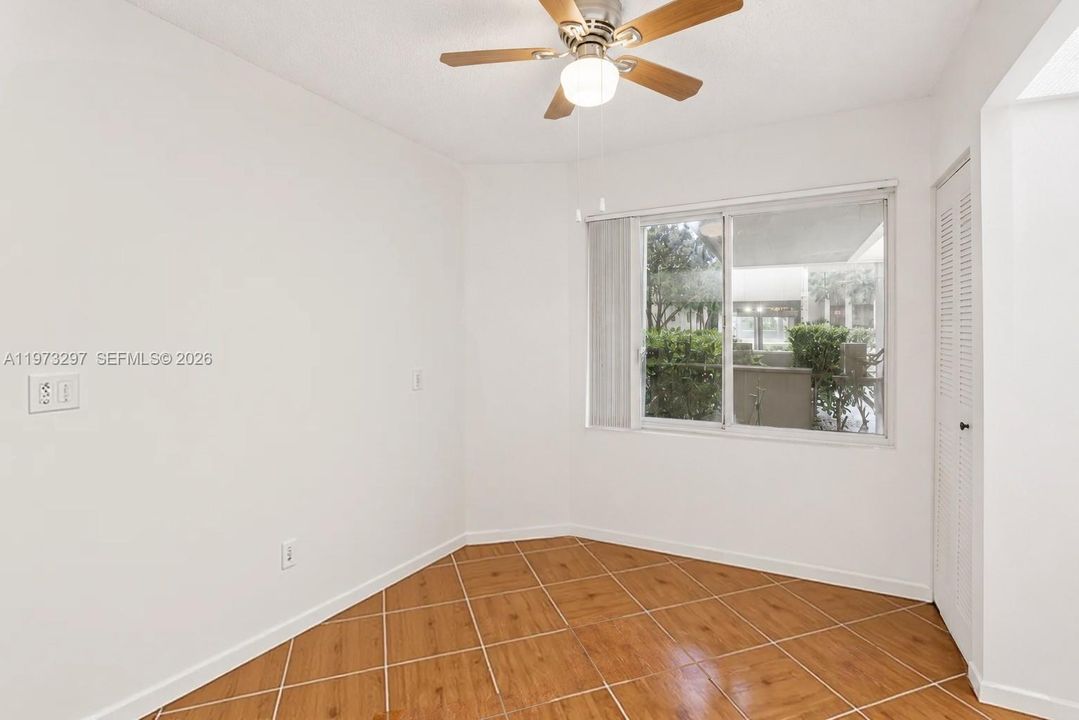 Activo con contrato: $156,000 (1 camas, 1 baños, 1223 Pies cuadrados)