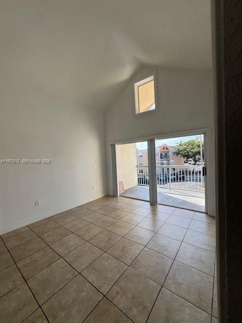 Active With Contract: $2,200 (2 beds, 2 baths, 950 Square Feet)