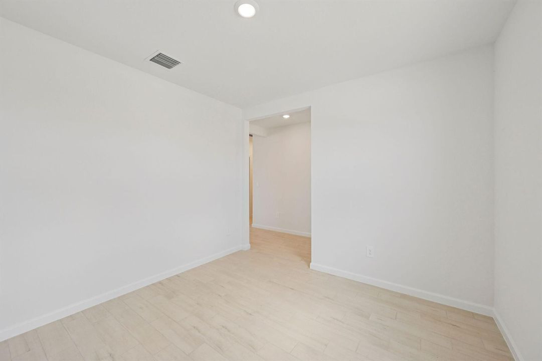 5474 Hampton Park Cir Vero Beach FL (28