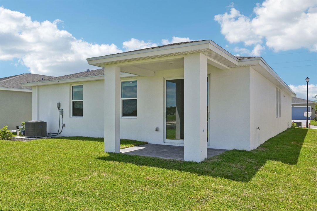 5474 Hampton Park Cir Vero Beach FL (31