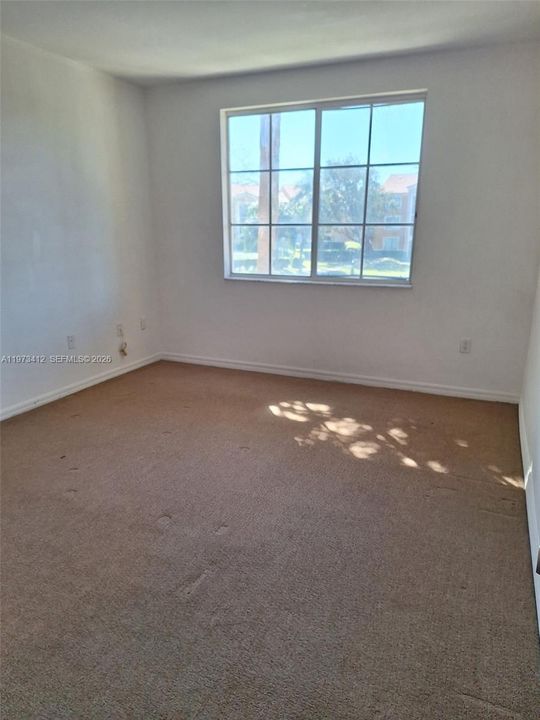 En Venta: $285,000 (2 camas, 2 baños, 977 Pies cuadrados)