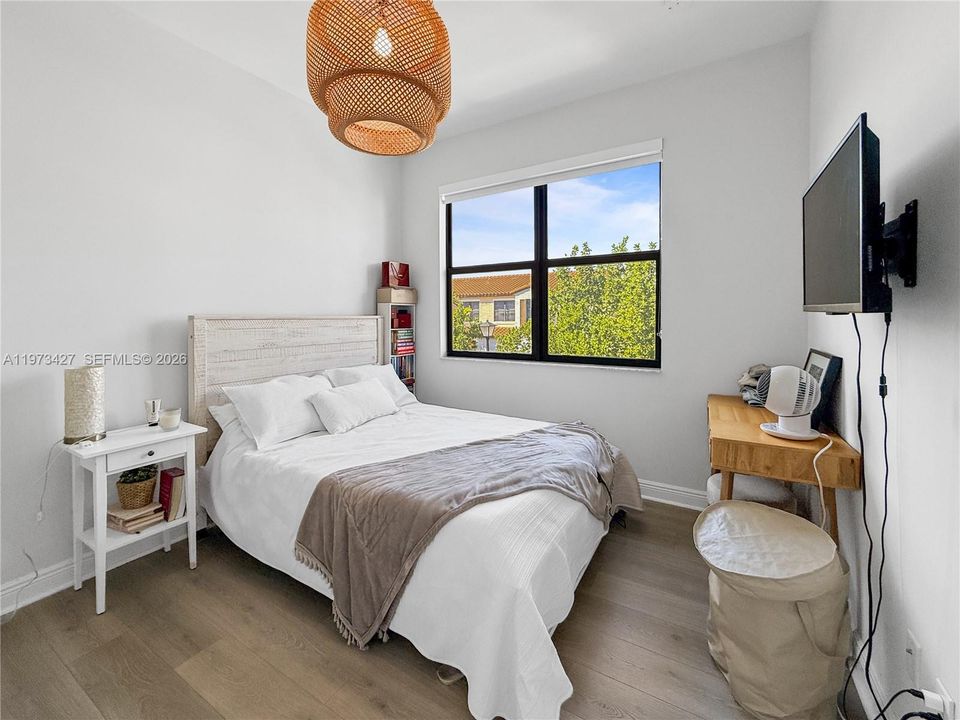 Activo con contrato: $589,500 (3 camas, 2 baños, 1749 Pies cuadrados)