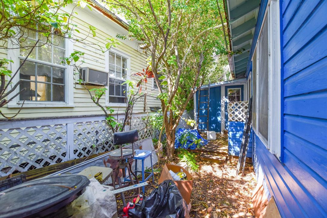 Sideyard
