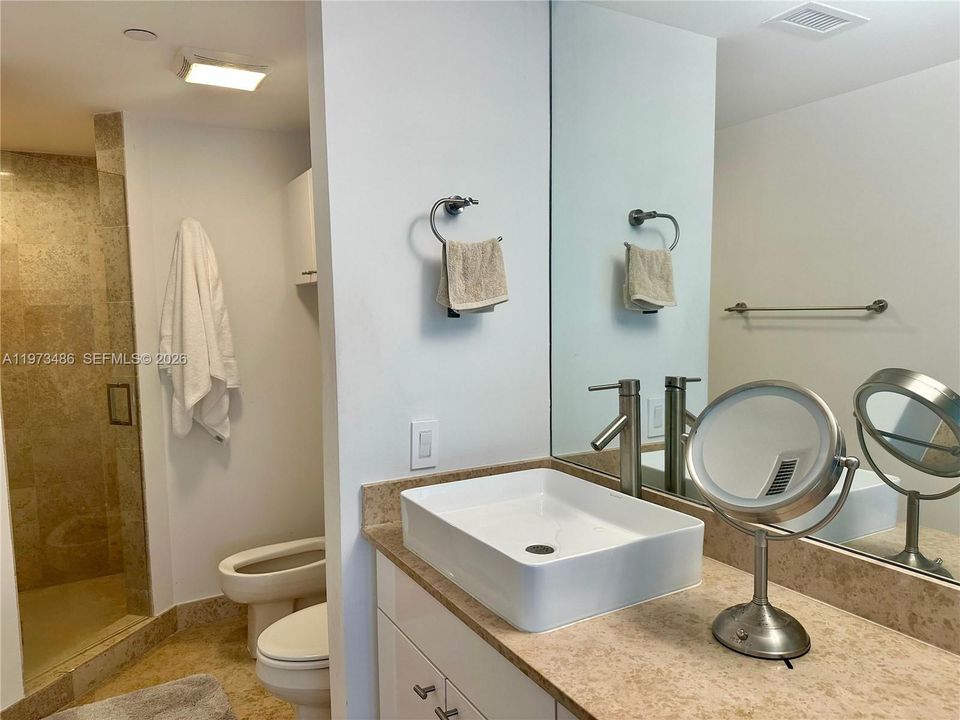 For Sale: $1,850,000 (2 beds, 2 baths, 1380 Square Feet)