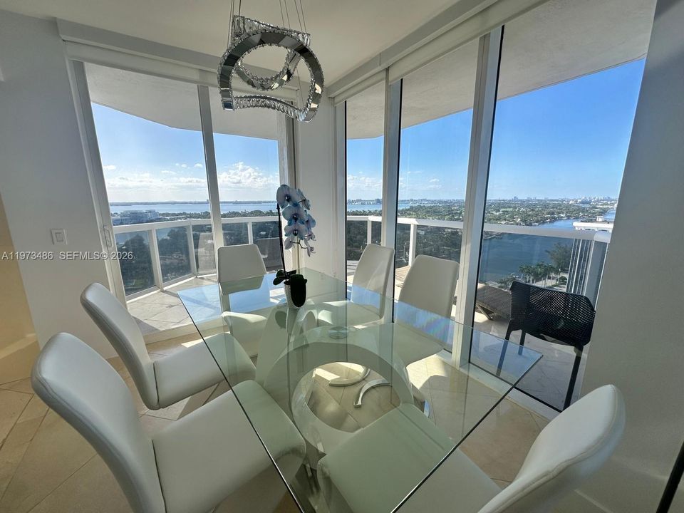 For Sale: $1,850,000 (2 beds, 2 baths, 1380 Square Feet)