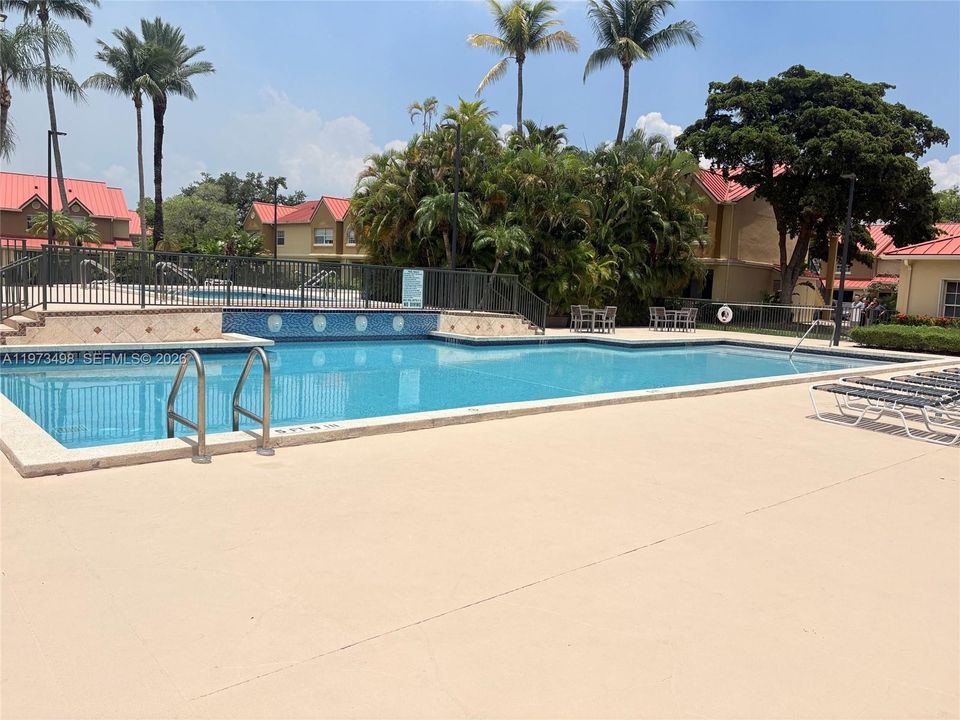 Activo con contrato: $208,000 (1 camas, 1 baños, 782 Pies cuadrados)