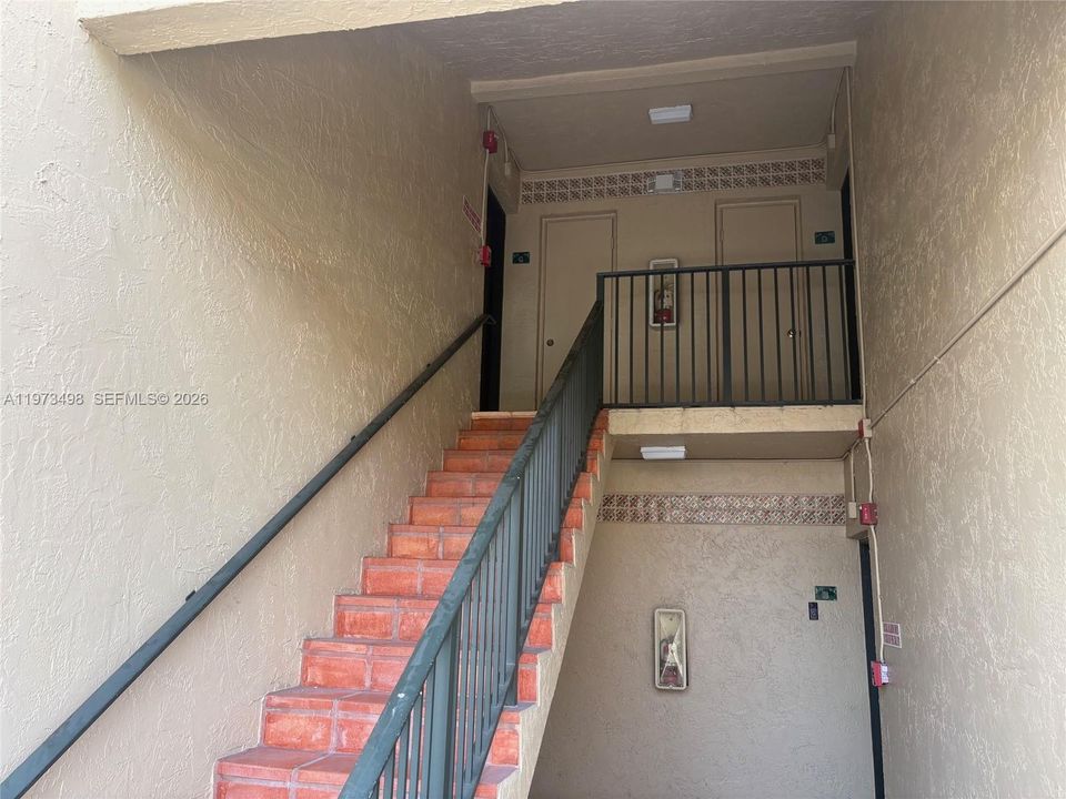 На продажу: $228,000 (1 спален, 1 ванн, 782 Квадратных фут)