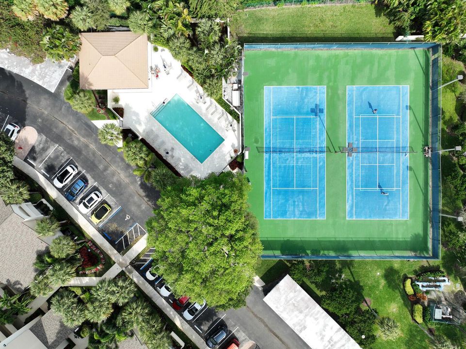 Tennis court / Pickle ball and 2nd pool