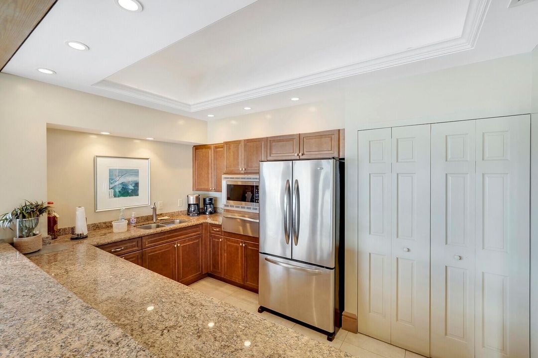 Clubhouse - Kitchen