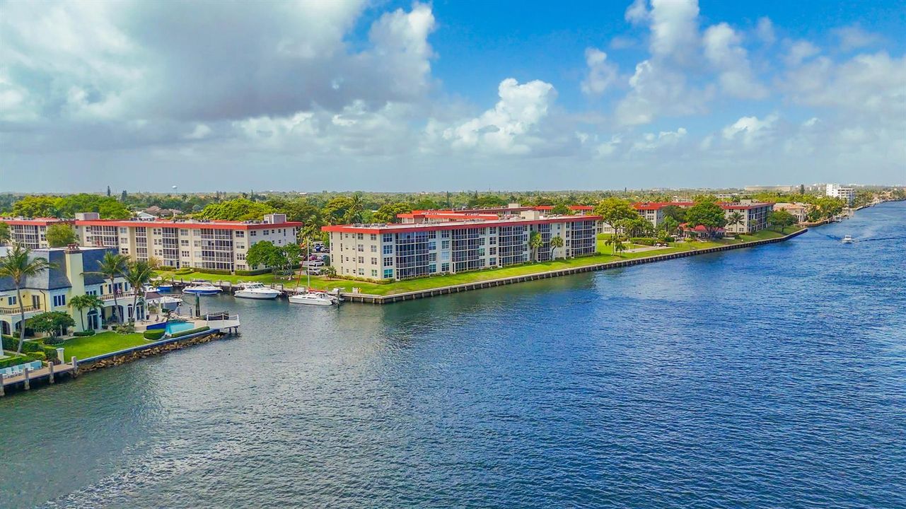 3180 NE 48CT unit 201 Drone shots-2