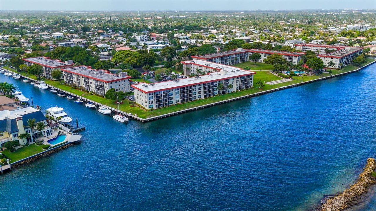 3180 NE 48CT unit 201 Drone shots-18