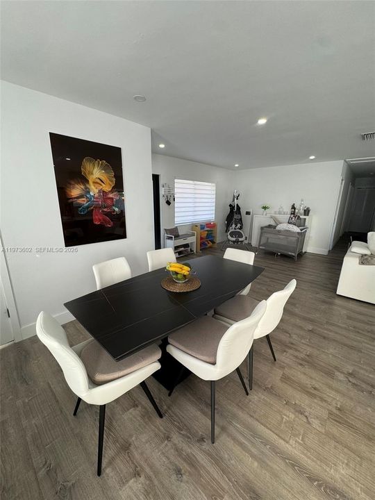 В аренду: $4,900 (3 спален, 2 ванн, 1488 Квадратных фут)