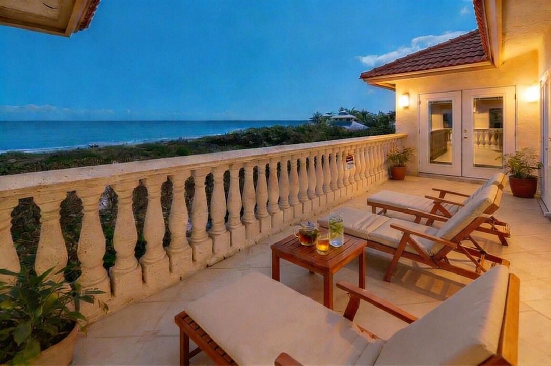 1981 3rd floor patio