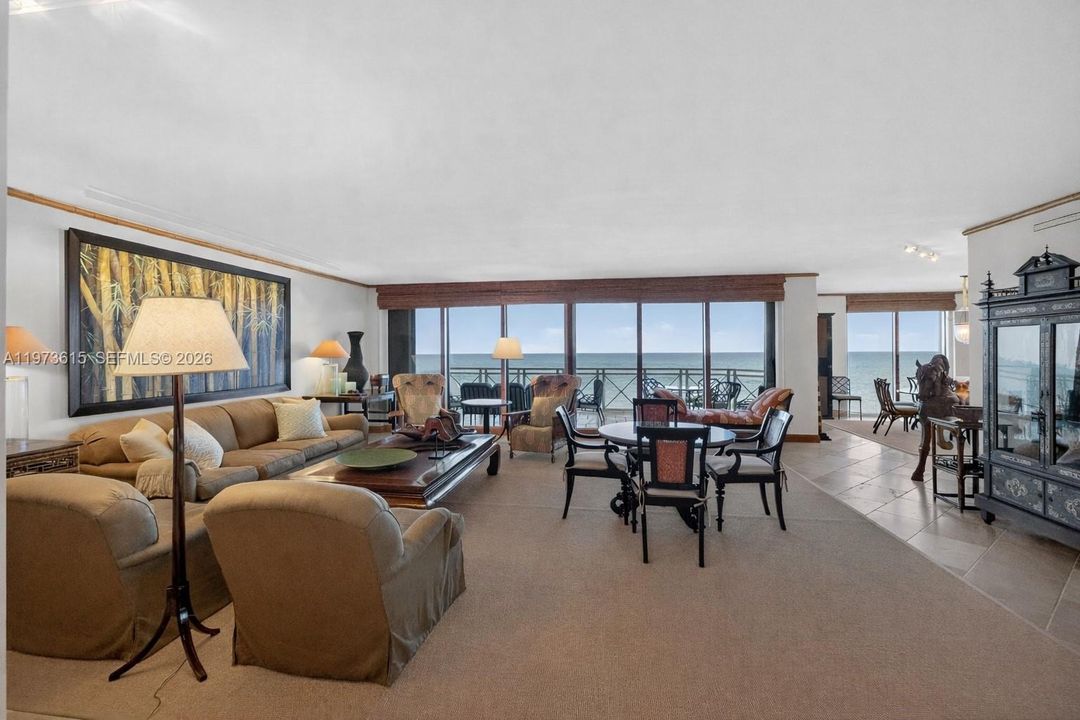 En Venta: $6,900,000 (2 camas, 3 baños, 3950 Pies cuadrados)