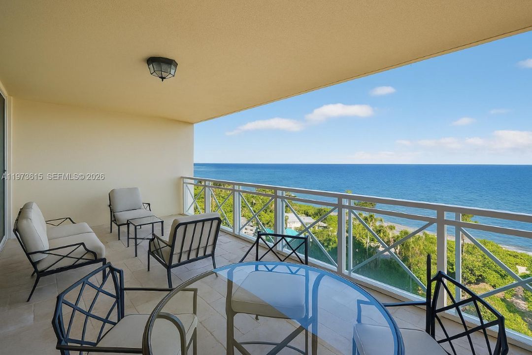En Venta: $6,900,000 (2 camas, 3 baños, 3950 Pies cuadrados)