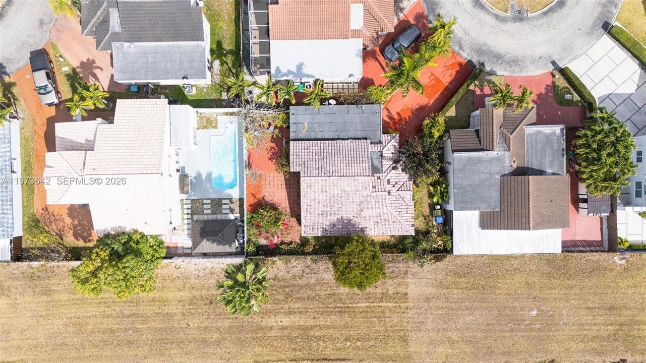 Recently Sold: $420,000 (3 beds, 2 baths, 1282 Square Feet)