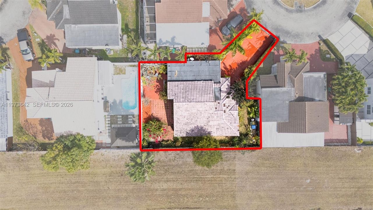 Recently Sold: $420,000 (3 beds, 2 baths, 1282 Square Feet)