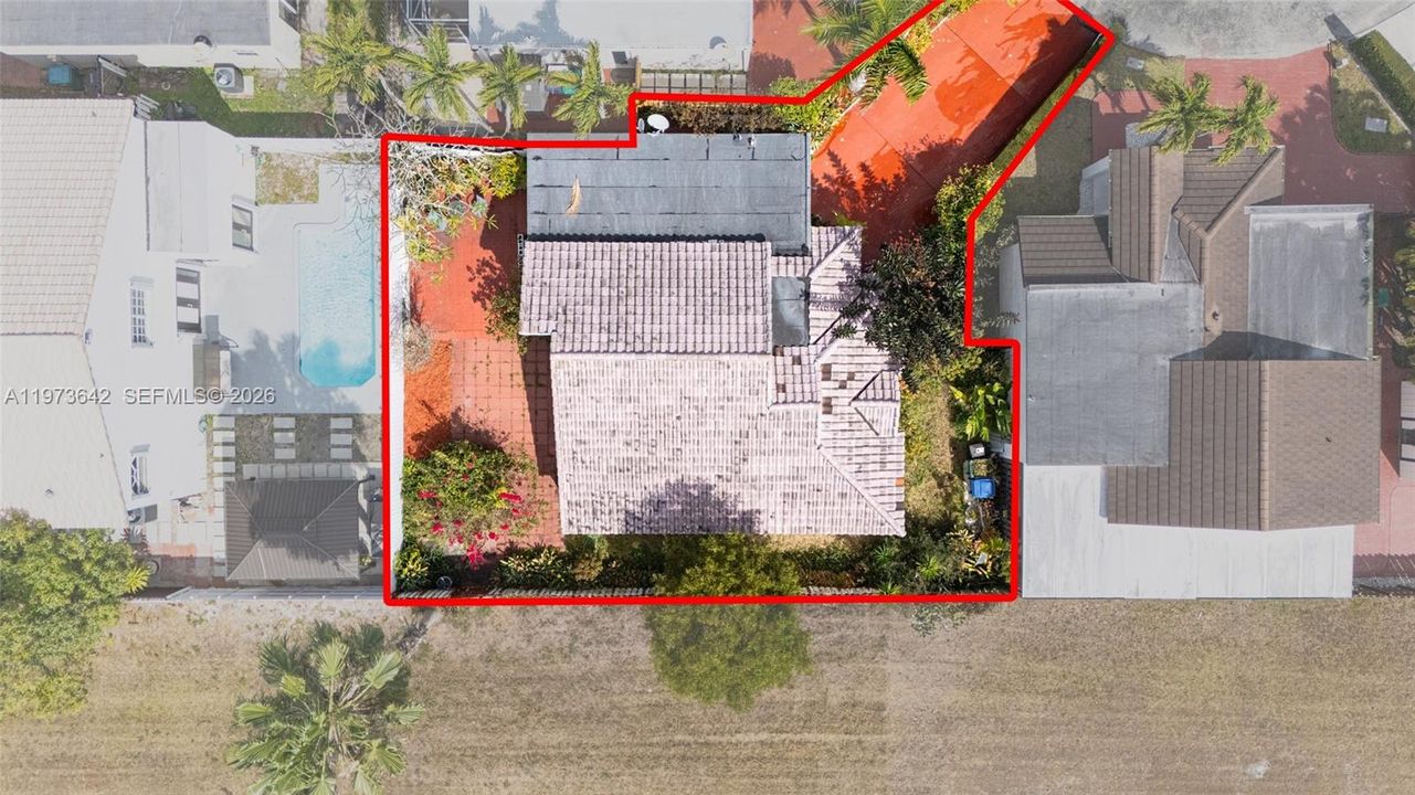 Recently Sold: $420,000 (3 beds, 2 baths, 1282 Square Feet)