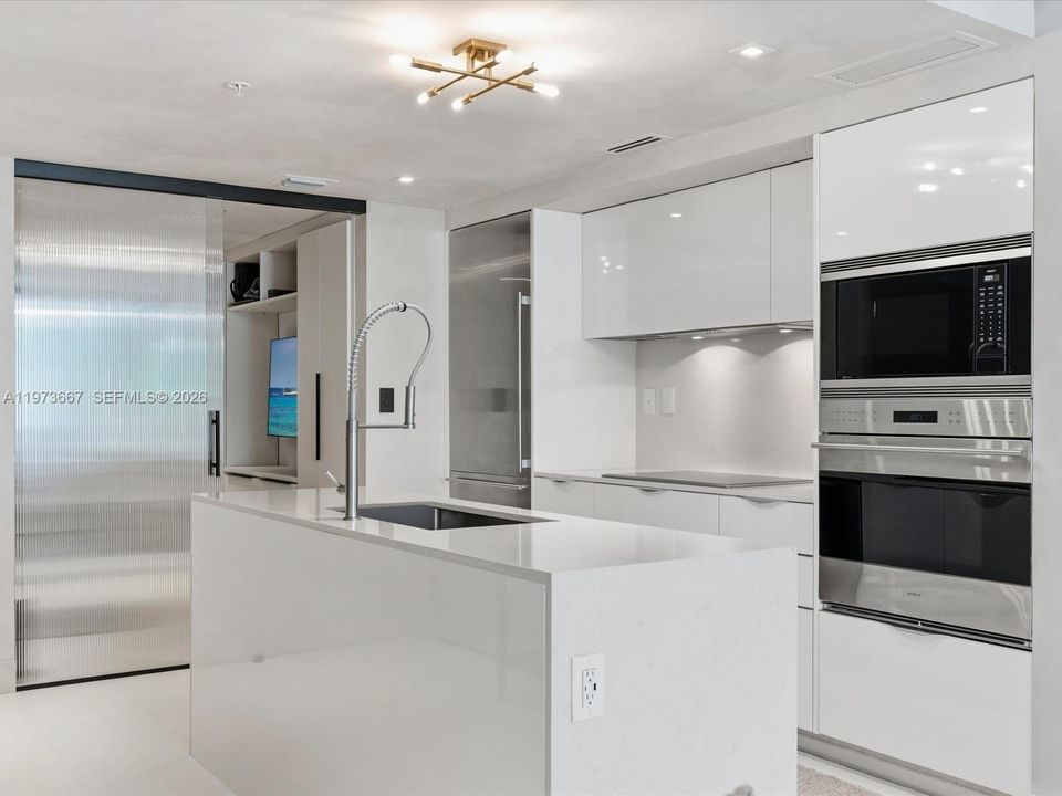 На продажу: $965,000 (1 спален, 2 ванн, 1031 Квадратных фут)