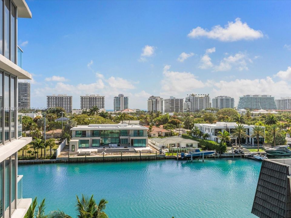 На продажу: $965,000 (1 спален, 2 ванн, 1031 Квадратных фут)