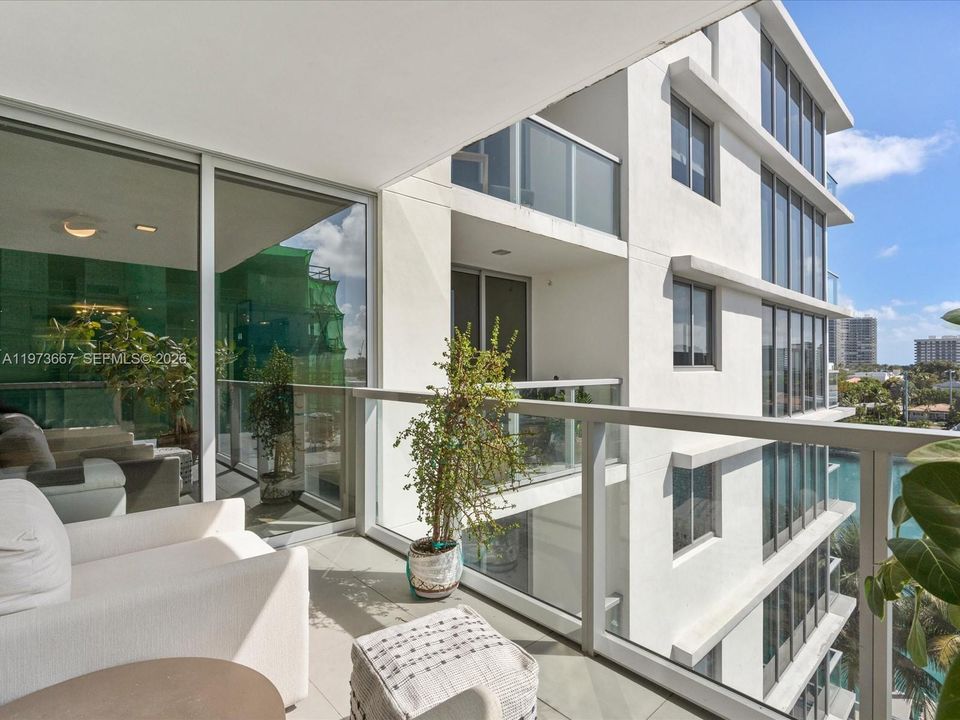 На продажу: $965,000 (1 спален, 2 ванн, 1031 Квадратных фут)