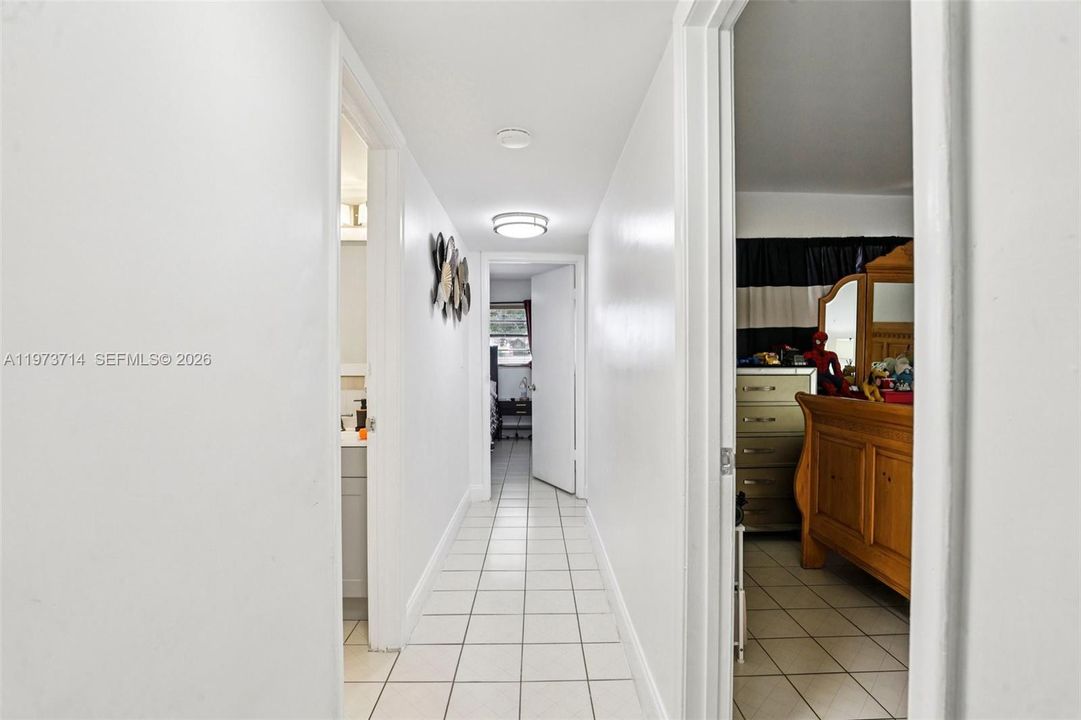 Activo con contrato: $247,000 (2 camas, 2 baños, 779 Pies cuadrados)