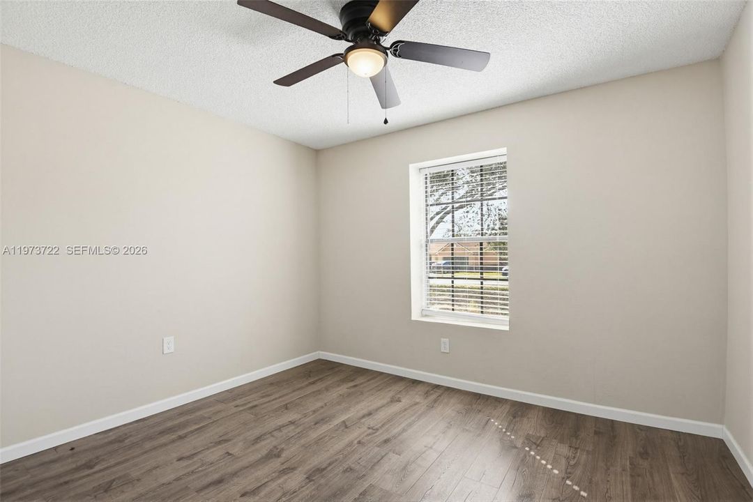For Sale: $289,000 (3 beds, 2 baths, 1360 Square Feet)