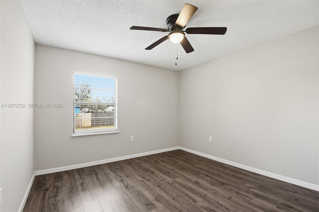 For Sale: $289,000 (3 beds, 2 baths, 1360 Square Feet)