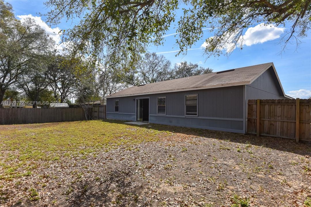 For Sale: $289,000 (3 beds, 2 baths, 1360 Square Feet)