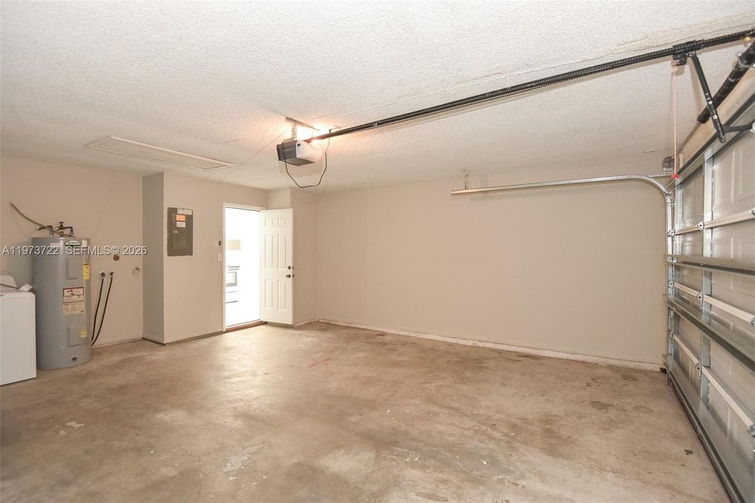 For Sale: $289,000 (3 beds, 2 baths, 1360 Square Feet)
