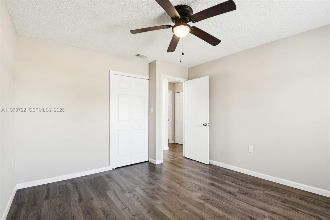 For Sale: $289,000 (3 beds, 2 baths, 1360 Square Feet)