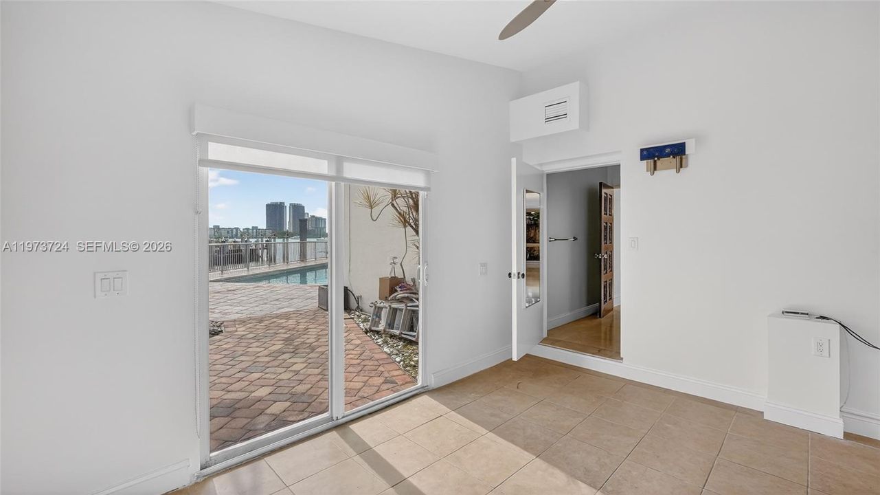 Downstair bedroom