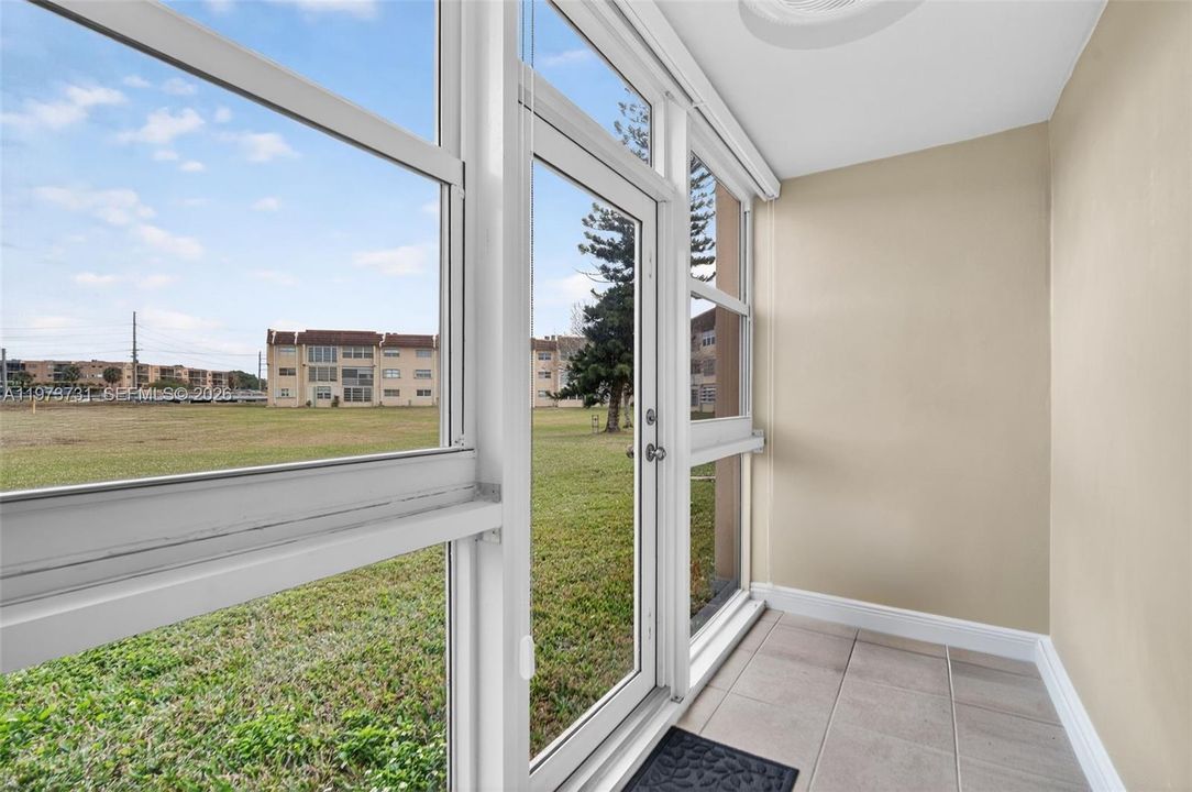 For Sale: $74,900 (1 beds, 1 baths, 590 Square Feet)