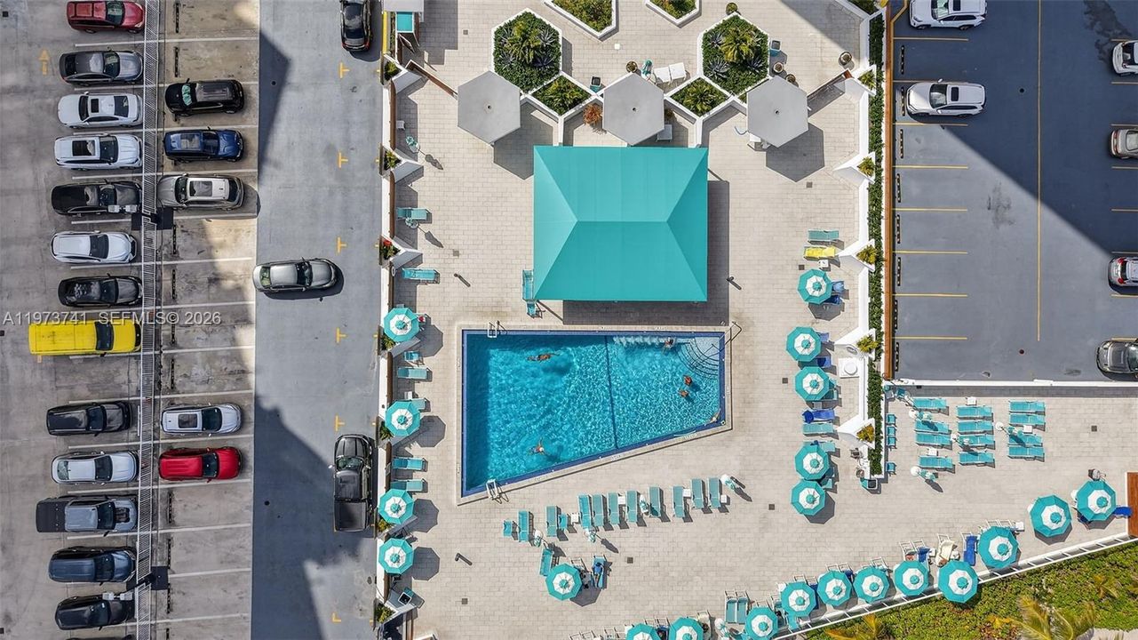 На продажу: $999,000 (3 спален, 2 ванн, 1500 Квадратных фут)