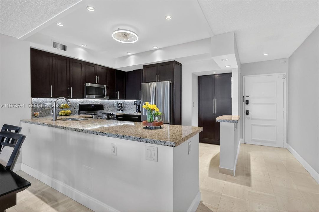 На продажу: $999,000 (3 спален, 2 ванн, 1500 Квадратных фут)